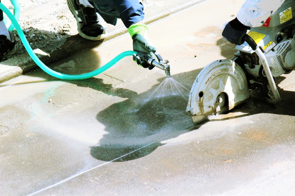 コンクリートカッター工事